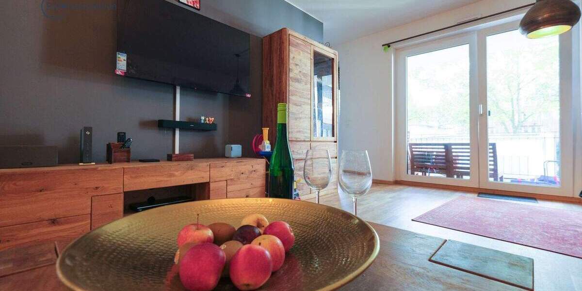 Etagenwohnung Frankfurt am Main Bockenheim - 3 Zimmer, 90 m&sup2;, 2.000&euro; | Angebot:25246475
