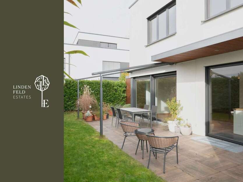 Haus zum Mieten in Steinbach (Taunus) 3.100 € 193.8 m² 6 zimmer