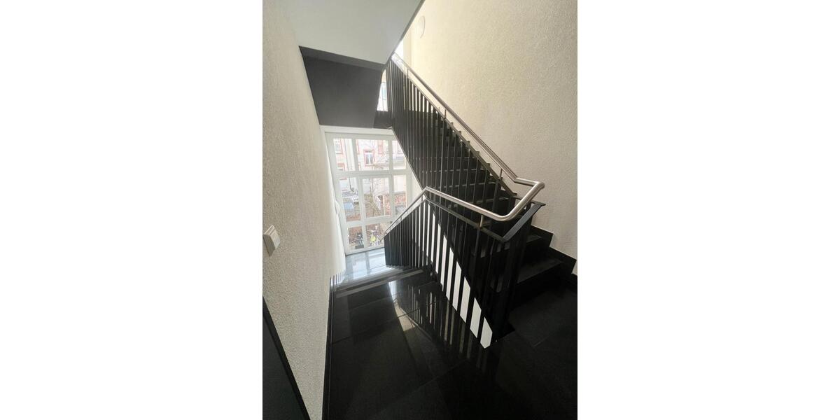 Etagenwohnung Offenbach am Main - 2 Zimmer, 92 m&sup2;, 1.334&euro; | Angebot:26105014