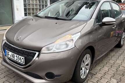 Peugeot 208 123.000 km 4.500 &euro; Dreieich 63303