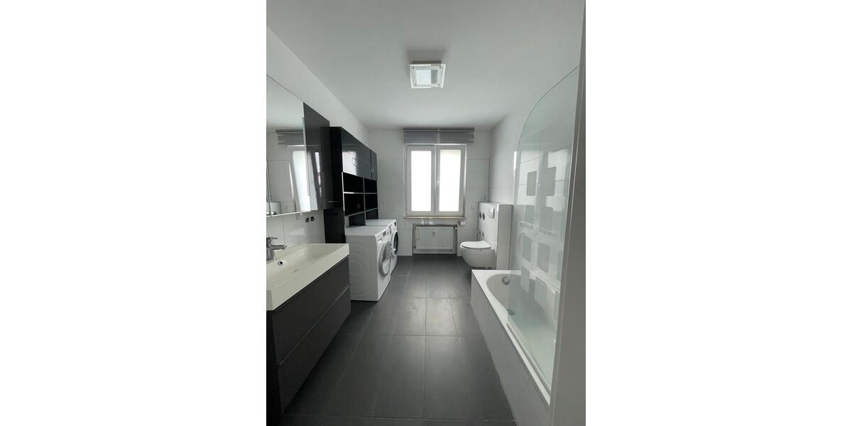 Dachgeschoßwohnung Schöneck - 3 Zimmer, 84 m&sup2;, 289.000&euro; | Angebot:26794270