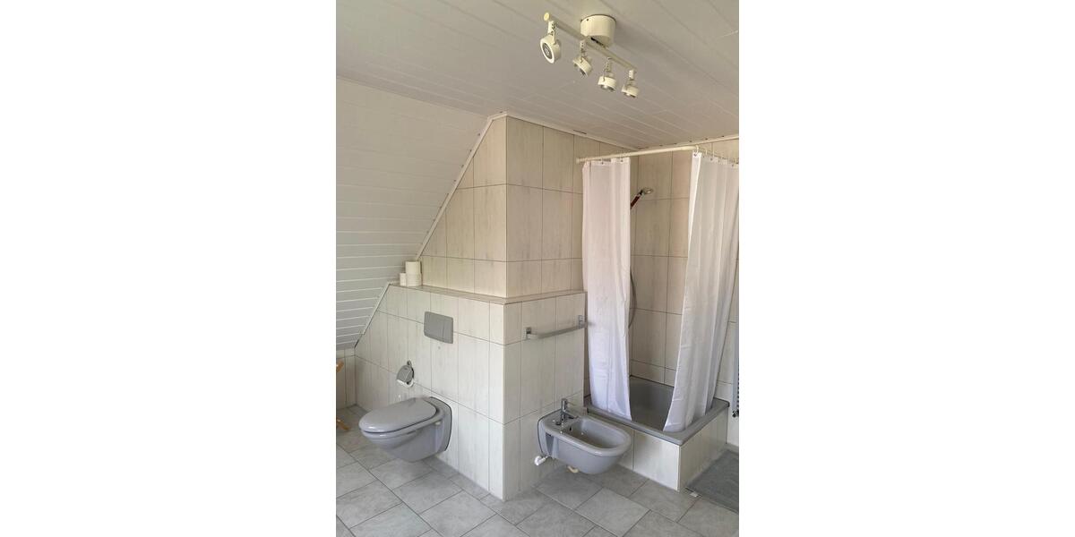 Dachgeschoßwohnung Dreieich - 3 Zimmer, 110 m&sup2;, 1.290&euro; | Angebot:26198781