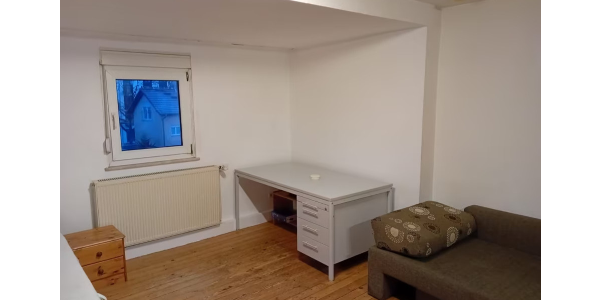 Biete EIN Zimmer in 3er WG 1 zimmer