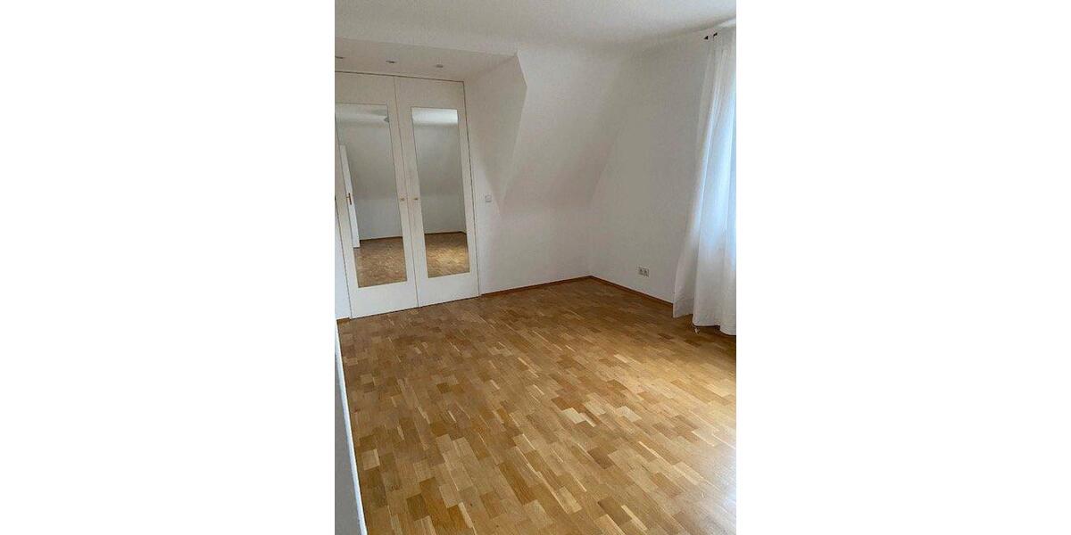 Einfamilienhaus Kronberg im Taunus - 5 Zimmer, 150 m&sup2;, 2.200&euro; | Angebot:26226433
