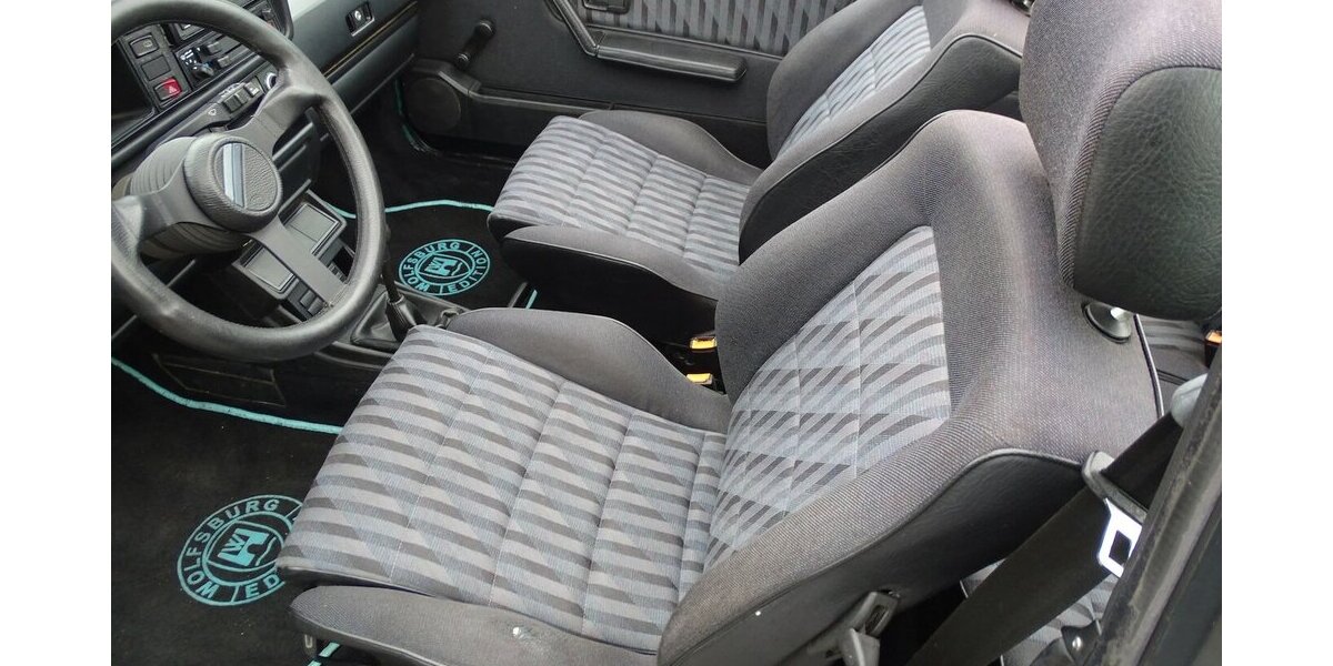 VW Golf 1 Cabrio sehr guter Zustand 119.300 km 12.990 &euro; Rodgau 63110