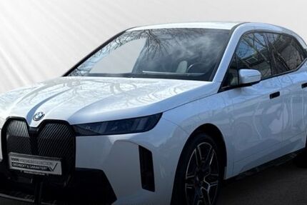 BMW iX 10.134 km 68.880 &euro; Rüsselsheim 65428