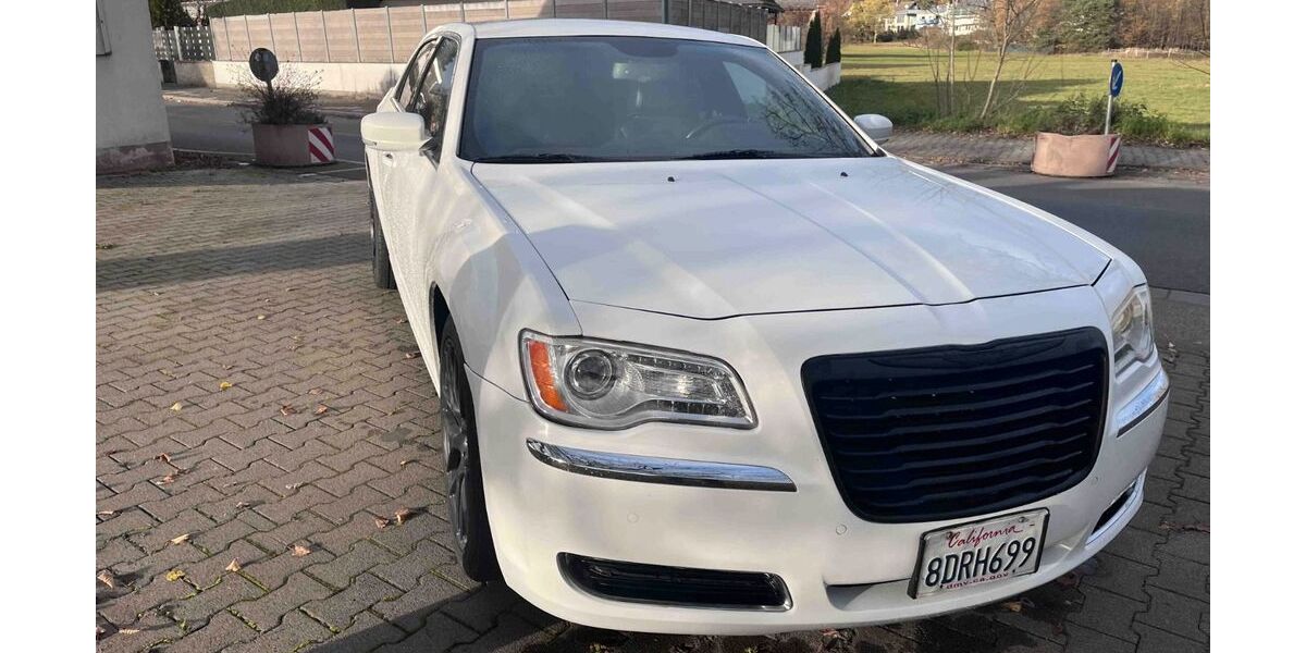 Chrysler 300C 172.000 km 8.500 &euro; Rödermark 63322