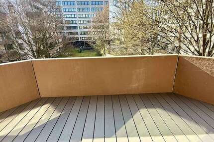 Wohnung Frankfurt am Main Bockenheim - 3 Zimmer, 102 m&sup2;, 2.200&euro; | Angebot:25373910