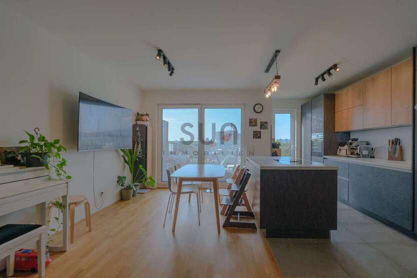 Wohnung zum Mieten in Frankfurt am Main 2.100 € 100 m²