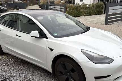 Tesla Model 3 76.000 km 24.000 &euro; Offenbach am Main 63075