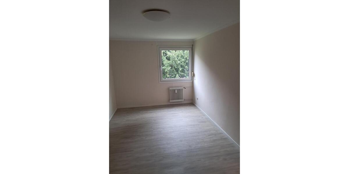 Etagenwohnung Schwalbach am Taunus - 3 Zimmer, 82 m&sup2;, 230.000&euro; | Angebot:25306281