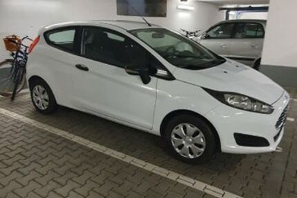 Ford Fiesta 43.000 km 10.250 € Frankfurt 60486