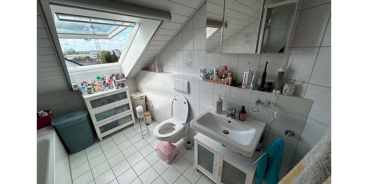 Dachgeschoßwohnung Aschaffenburg Damm - 2 Zimmer, 52 m&sup2;, 725&euro; | Angebot:26705054