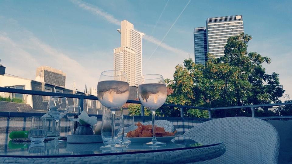 3 Zi -Penthouse Wohnung in Westend -mit Garage 3 zimmer