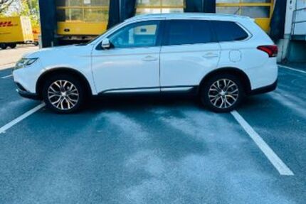 Mitsubishi Outlander 273.000 km 8.900 &euro; Frankfurt 60439