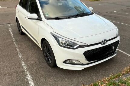 Hyundai i20 88.700 km 8.500 &euro; Maintal 63477