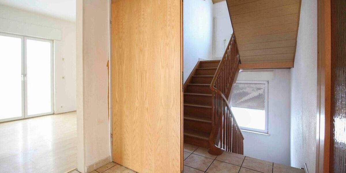 Einfamilienhaus Hanau Großauheim - 6 Zimmer, 270.000&euro; | Angebot:25715899