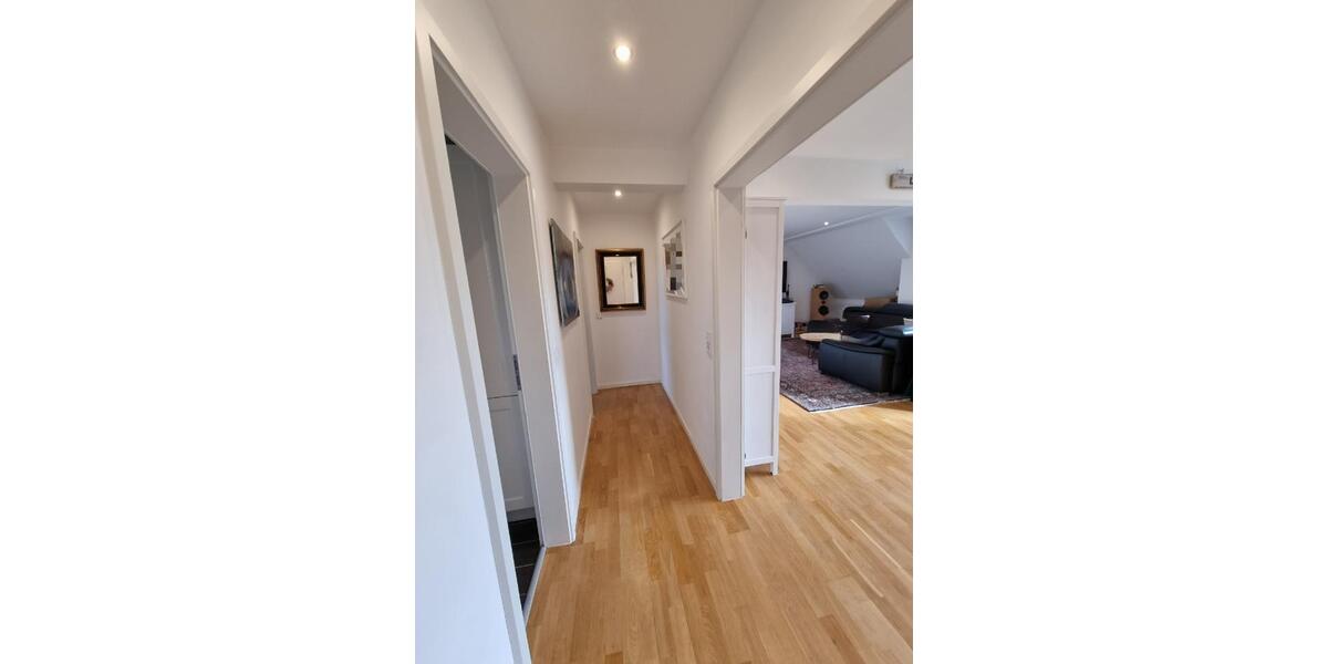 Maisonettenwohnung Bad Homburg vor der Höhe Gonzenheim - 3.5 Zimmer, 109 m&sup2;, 1.600&euro; | Angebot:26341022