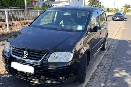VW Touran 320.455 km 2.500 &euro; Rodgau 63110