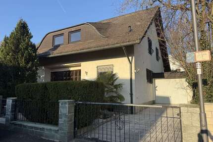 Haus zum Mieten in Offenbach 2.900 € 245 m²