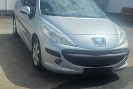 Peugeot 207 198.000 km 2.900 &euro; Offenbach 63069
