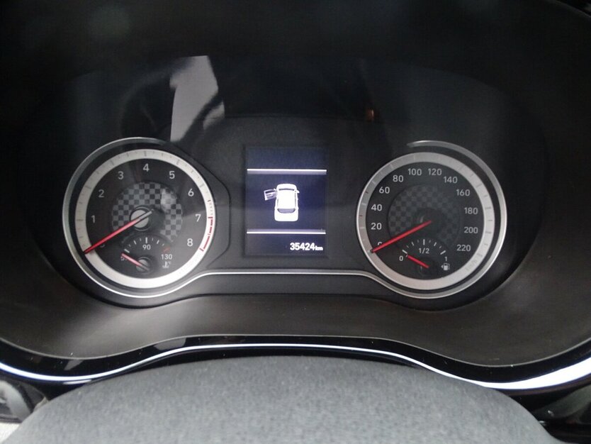 Hyundai i10 1,0l Edition 30 Klima, Spurhalteassistent, App 35.424 km 11.790 € Rodgau 63110