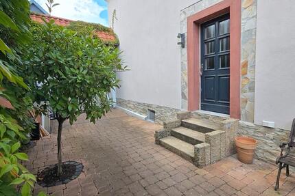 Haus zur Miete, 5 Zi.+Kü.+2 Bäder, Mitte Flörsheim, Mainnähe zimmer