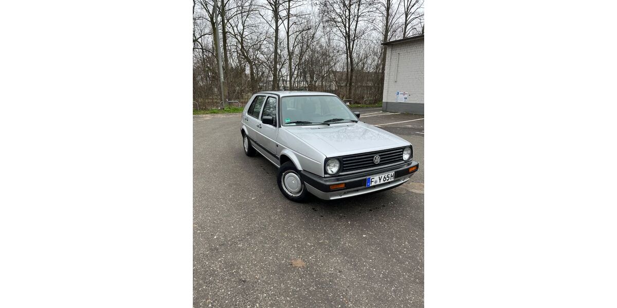 VW Golf 126.000 km 3.100 &euro; Frankfurt am Main 60316