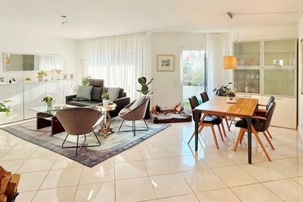 Hochwertige 3-Zimmer-Wohnung mit zwei Balkonen in begehrter Lage von Frankfurt-Sachsenhausen - Wohnung Frankfurt Oberrad | Angebot:24762533