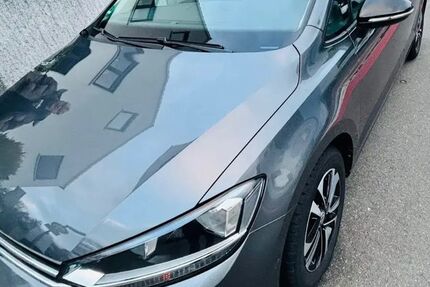 VW Touran 108.000 km 16.999 &euro; Dreieich 63303