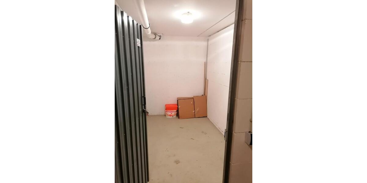 Etagenwohnung Aschaffenburg Damm - 1.5 Zimmer, 42 m&sup2;, 585&euro; | Angebot:26617112