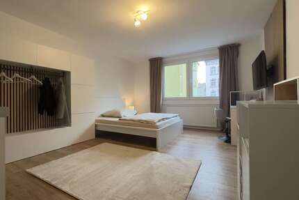 Wohnung zum Mieten in Frankfurt am Main 570 € 21.6 m² 1 zimmer