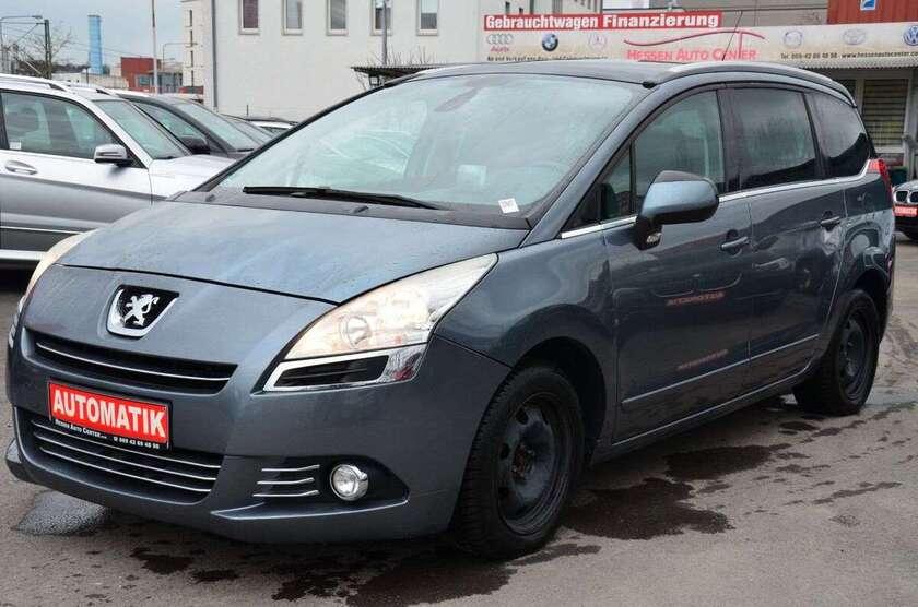 Peugeot 5008 104.000 km 4.900 € Frankfurt A.m 60388