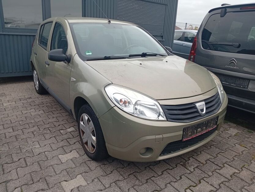 Dacia Sandero 187.000 km 1.399 € Hanau 63452