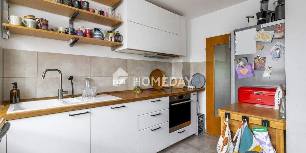 Mehrfamilienhaus mit 6 WE - 300 m vom Lerchesberg 1 zimmer