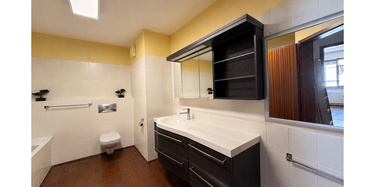 *BITTE TEXT LESEN - MAX. 3 PERSONEN! 3-Zi-Whg. - Südbalkon - ruhige & zentrale Lage* - Etagenwohnung Frankfurt Ginnheim | Angebot:27254515