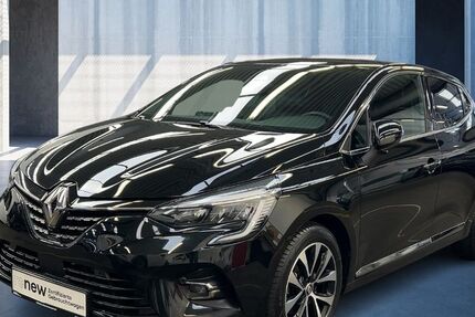 Renault Clio 8.771 km 14.970 &euro; Frankfurt / Main 60314