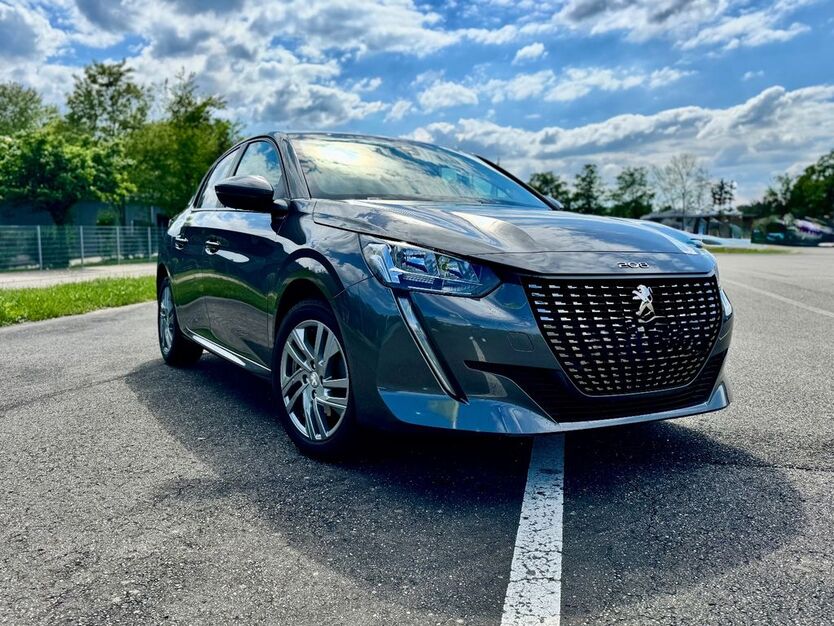 Peugeot 208 66.486 km 12.000 € Frankfurt am Main 60489