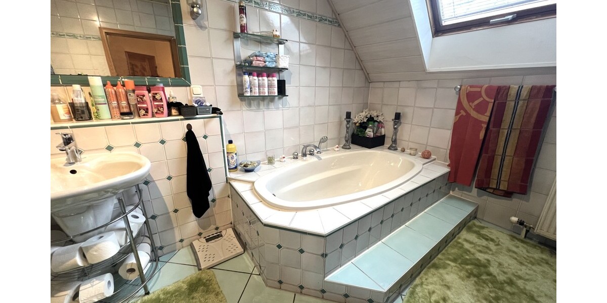 Stadthaus mit kleiner Innenterrasse in Hainburg – Wohnen in Mainnähe mit besonderem Charme! - Einfamilienhaus Hainburg | Angebot:25266588