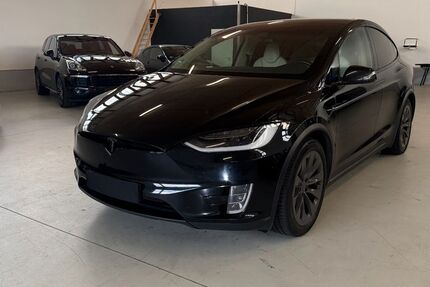 Tesla Model X 125.000 km 30.200 € Gelnhausen 63571