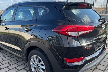 Hyundai TUCSON 153.000 km 12.500 &euro; Friedrichsdorf bei Frankfurt Main 61381