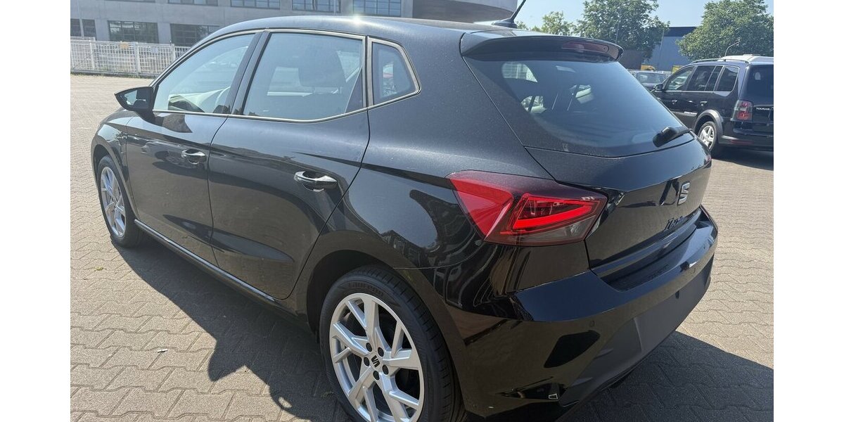 Seat Ibiza 1.0 TSI 70 kW Style/17Zoll/Winterp 1.109 km 18.599 &euro; Frankfurt 60386