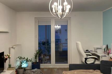 Übernahme der Einbauküche möglich - 2-Zimmer-Wohnung mit Balkon und Tageslichtbad zimmer