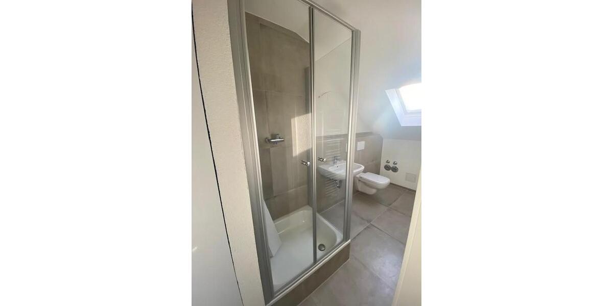 Dachgeschoßwohnung Offenbach am Main Hafen - 2 Zimmer, 46 m&sup2;, 850&euro; | Angebot:25757393