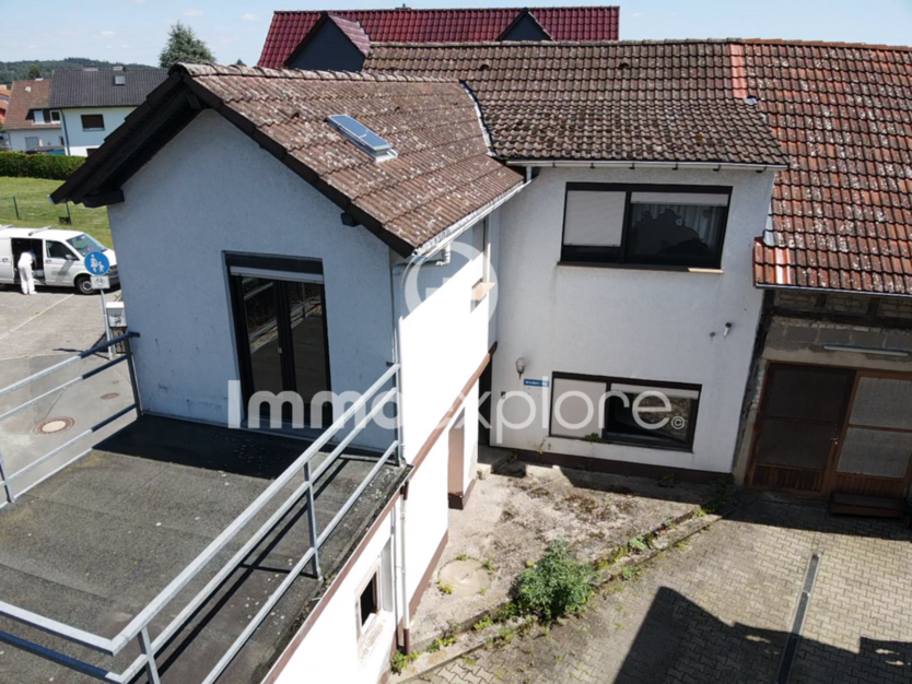 Haus zum Kaufen in Usingen 175.000 € 105.68 m²