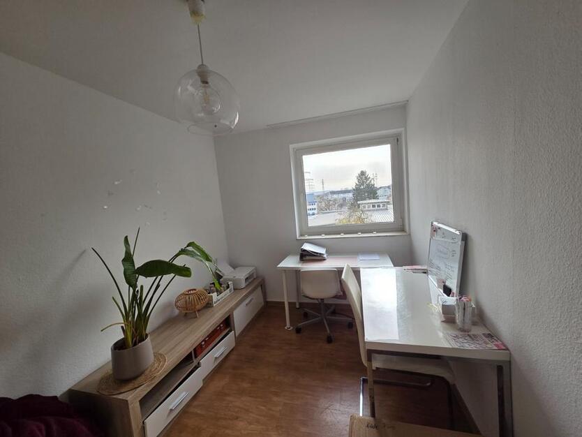 Helle 3 Zimmer Wohnung zimmer