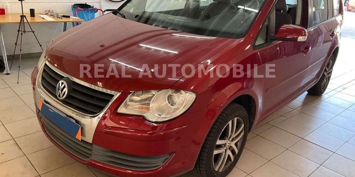 VW Touran 162.000 km 6.499 &euro; Frankfurt 65933