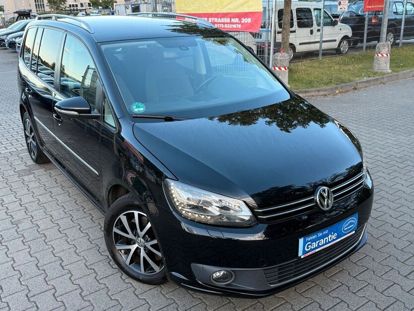 VW Touran 204.551 km 10.850 € Offenbach 63071