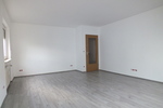 Frisch renovierte 3 Zimmer Wohnung mit ca. 75m² Wohnfläche mit Balkon und Garage - Appartement Nauheim | Angebot:26101851