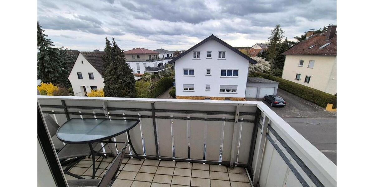 Dachgeschoßwohnung Rödermark - 3 Zimmer, 73 m&sup2;, 900&euro; | Angebot:26232510